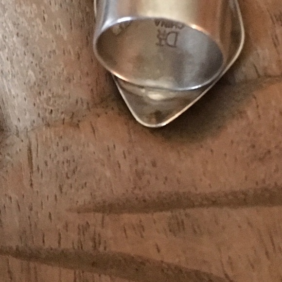 SALE‼️  💵 Women’s silver ring. - Picture 5 of 7